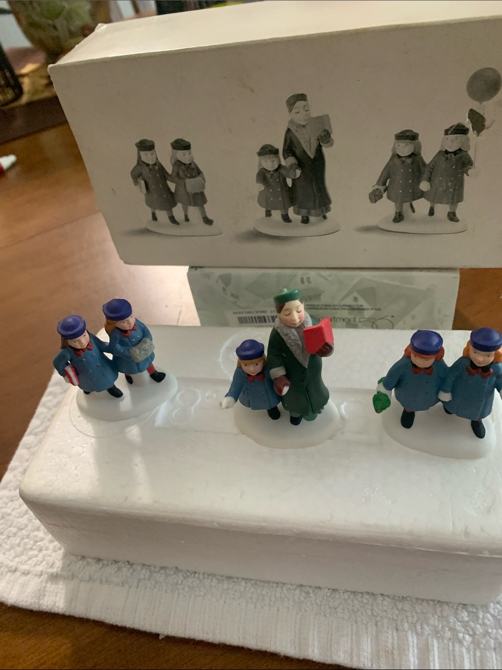 Department 56 Heritage Village Collection. Set of 3 Holiday Field Trip